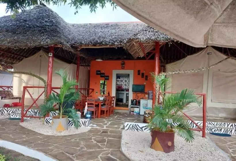 تختخواب و صبحانه Judy’s Campsite