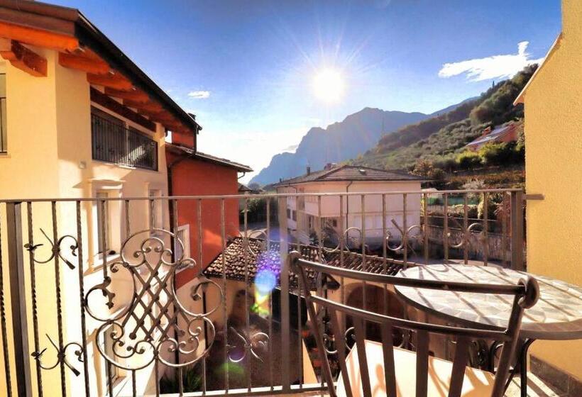 مبيت وإفطار Sentieri Del Garda