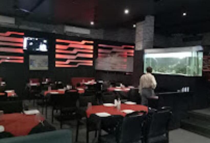 ホテル Celebration Bar And Restaurant Maharashtra