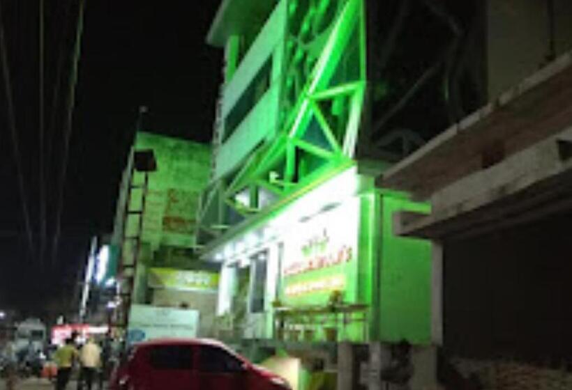 ホテル Celebration Bar And Restaurant Maharashtra