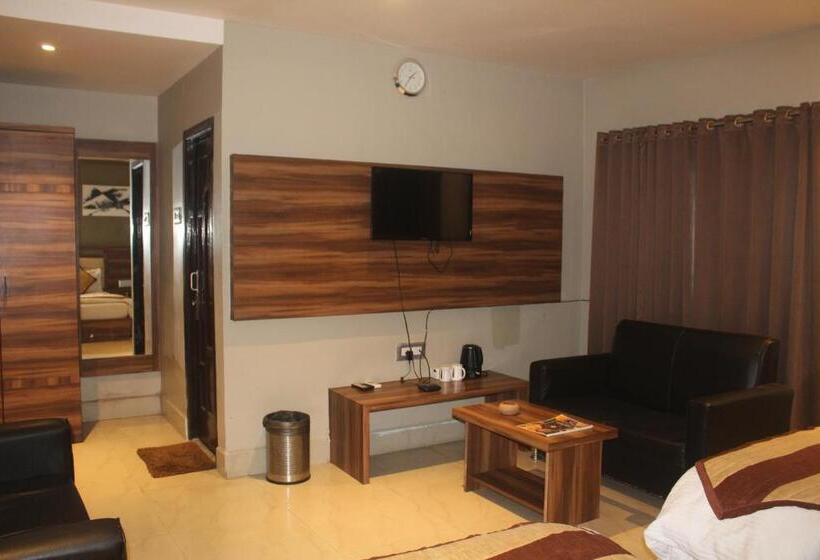 فندق Oishi Plaza