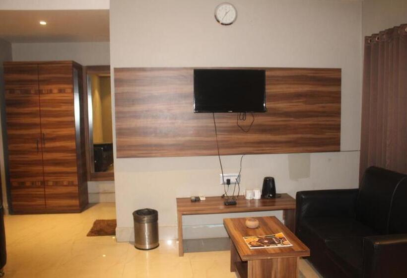 فندق Oishi Plaza