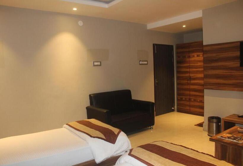 فندق Oishi Plaza