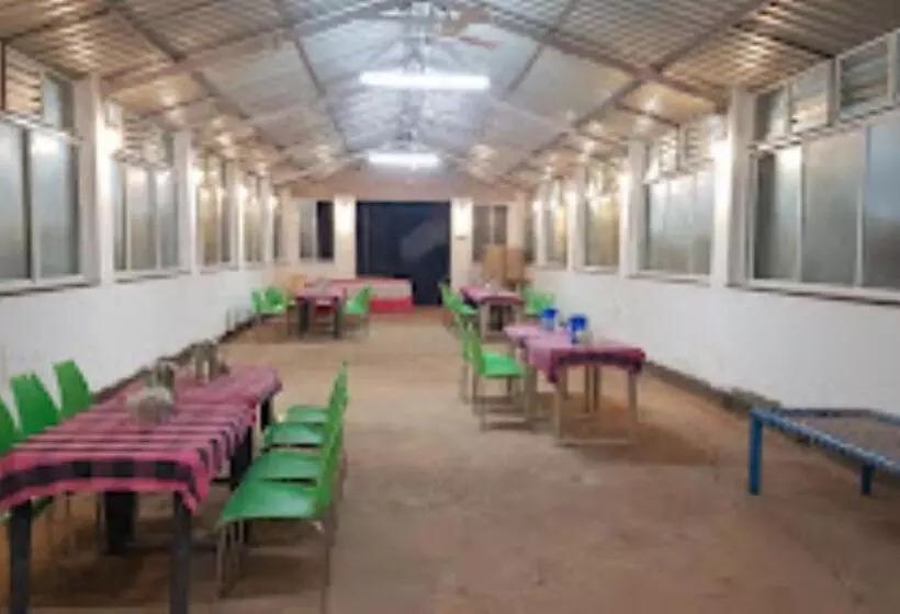 ホテル Prabhusrushti Agro,satara