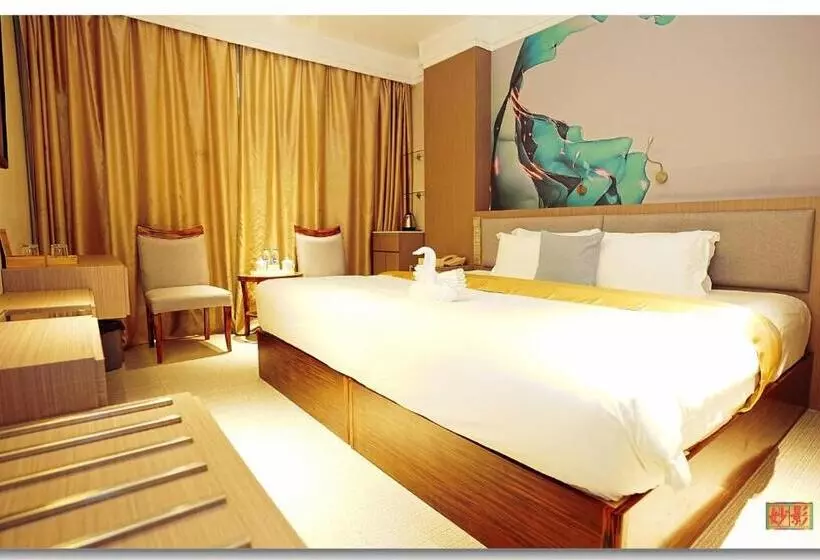 Hotel Pristine
