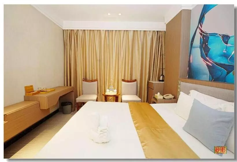 Hotel Pristine