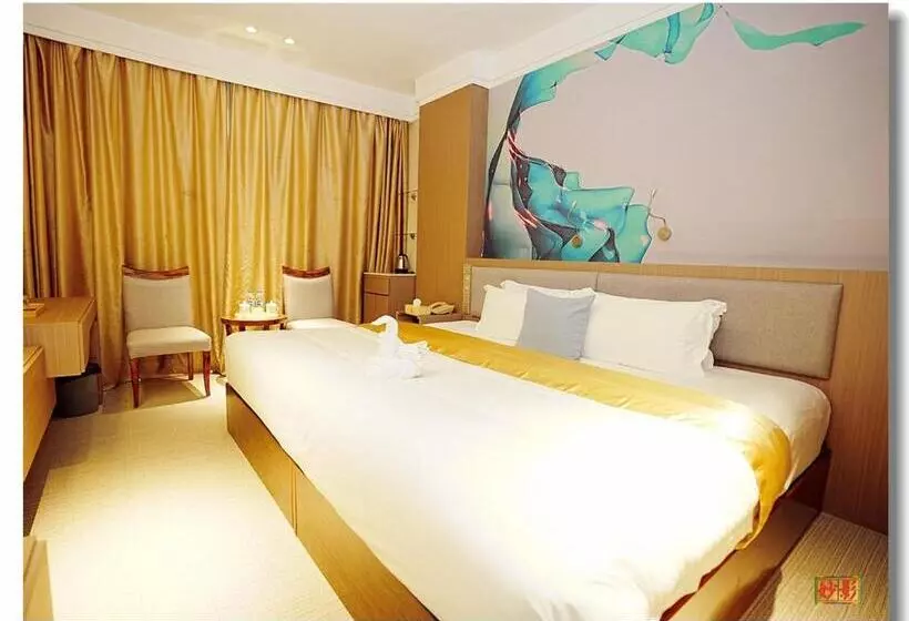 Hotel Pristine