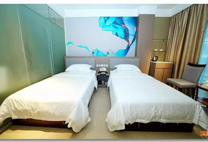 Hotel Pristine