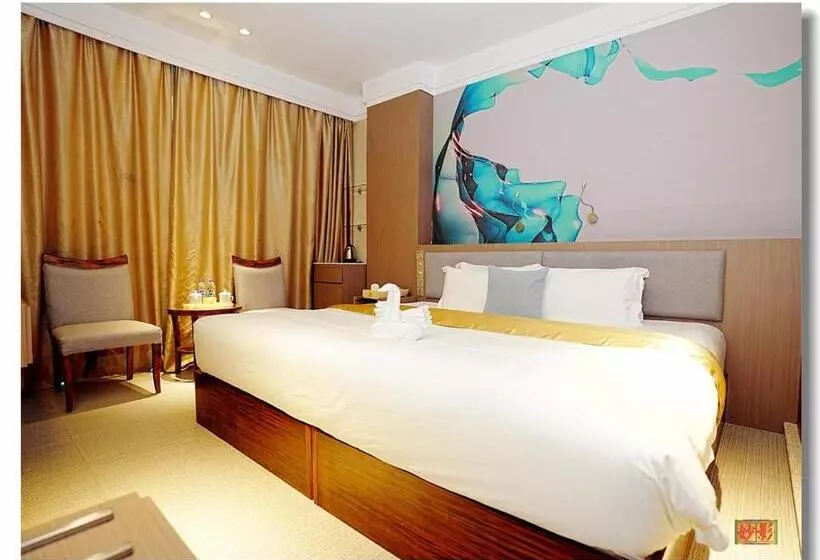 Hotel Pristine