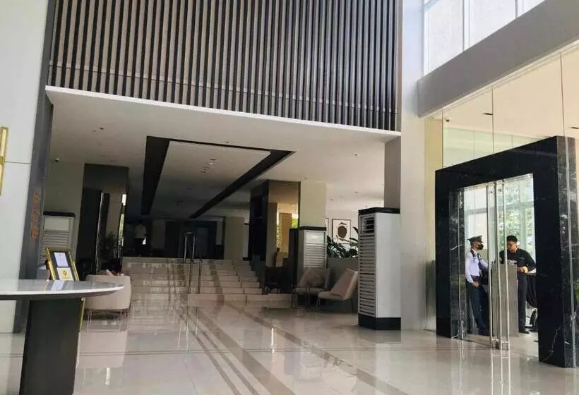 ホテル Sotogrande Davao