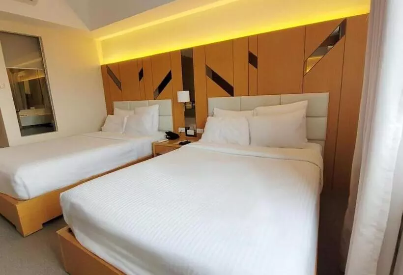 ホテル Sotogrande Davao