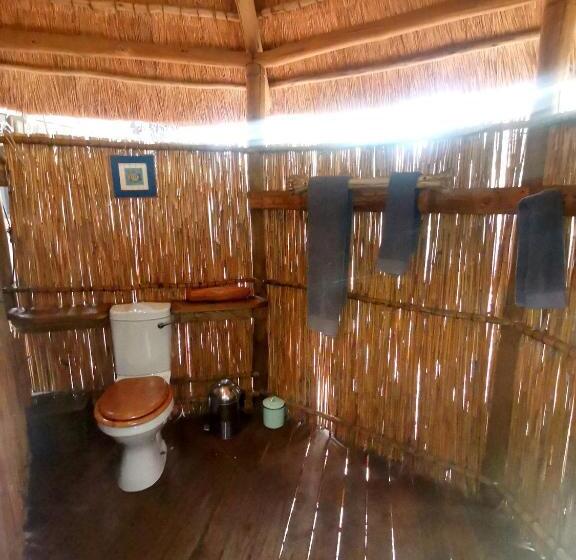 هتل The Tshilli Farm & Lodge