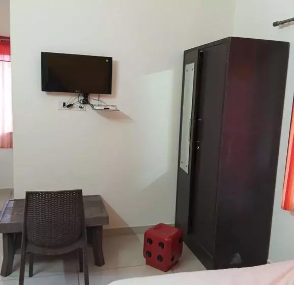 Hotelli Suryansh Beach Resort