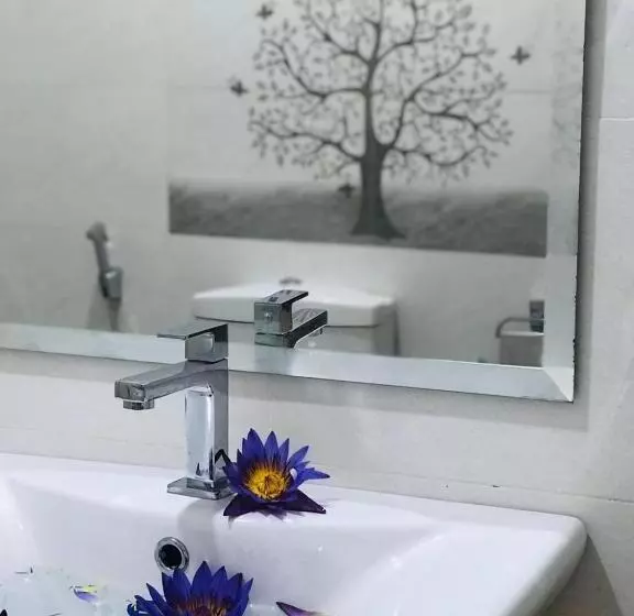 Ibeeza Motel   Bathigama