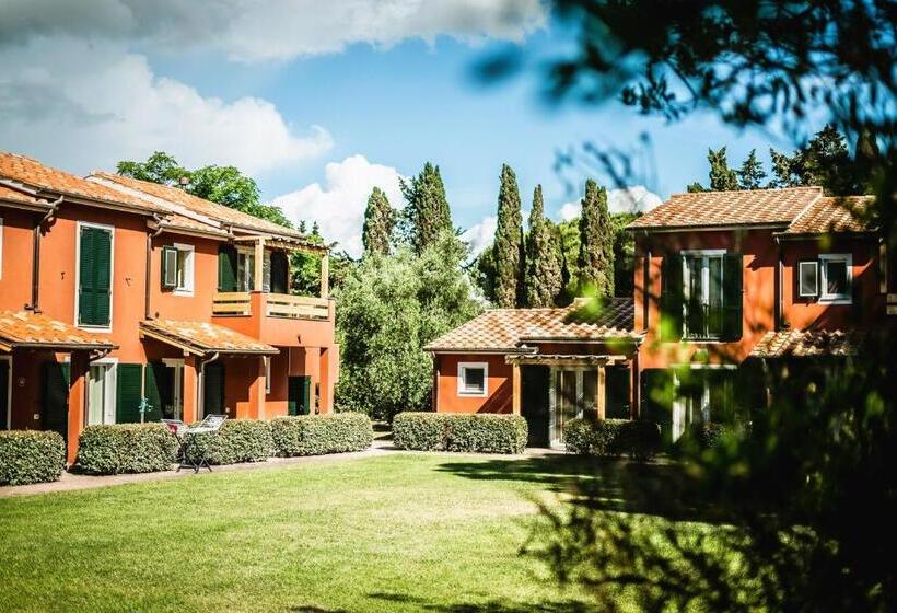 Isa Residence With Private Beach In Albinia, Just 100 Meters From The Sea, Apartments With Air Condi