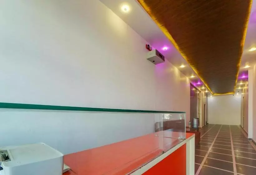 Oyo Hotel United Palace