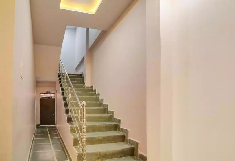 Oyo Hotel United Palace