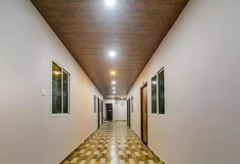 Oyo Hotel United Palace