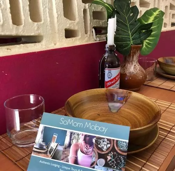 پانسیون Bnb Somom Mobay Lodging