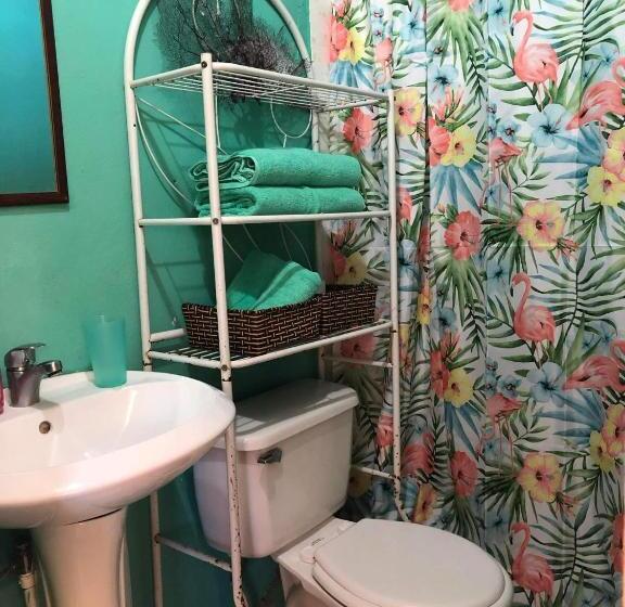 پانسیون Bnb Somom Mobay Lodging