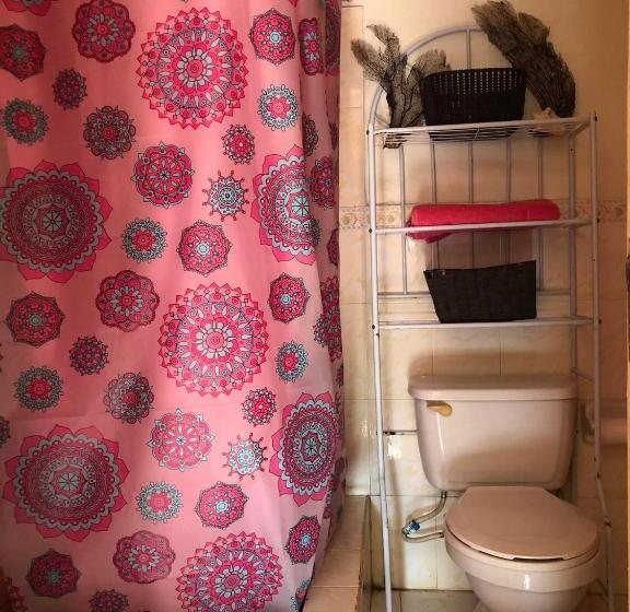 پانسیون Bnb Somom Mobay Lodging