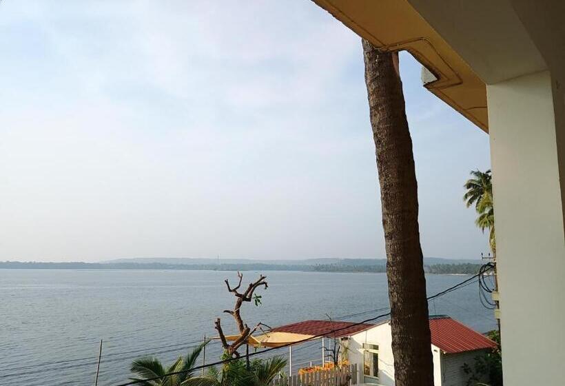 Pensjonat Gs Home On The Bay Sea & Forest View Glass Studio