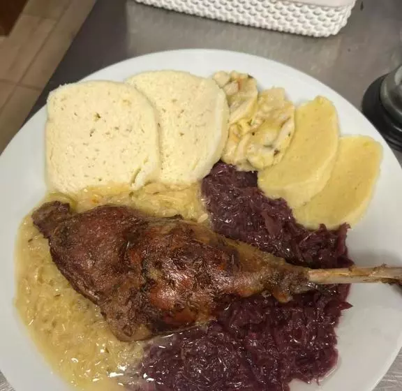 Majatalo Hospůdka Na Konci Světa