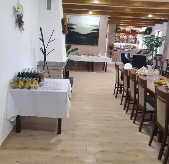 Majatalo Hospůdka Na Konci Světa