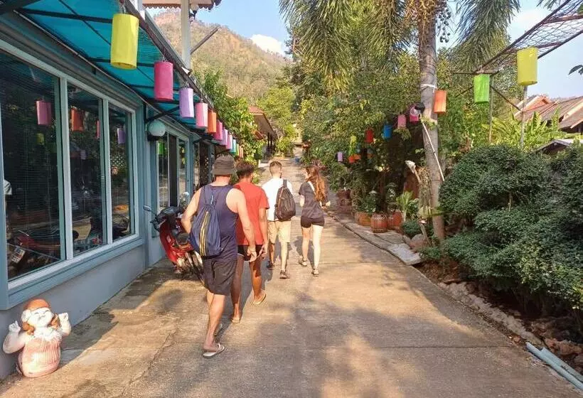 Majatalo Suriyan Villa Erawan Kanchanaburi สุริยัน วิลล่า เอราวัณ กาญจนบุรี