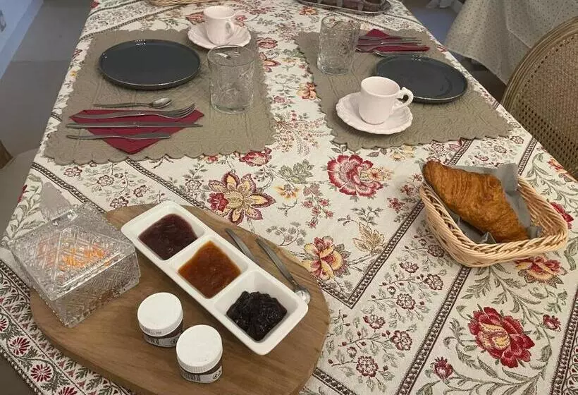 Majatalo Les Mazets Du Pas