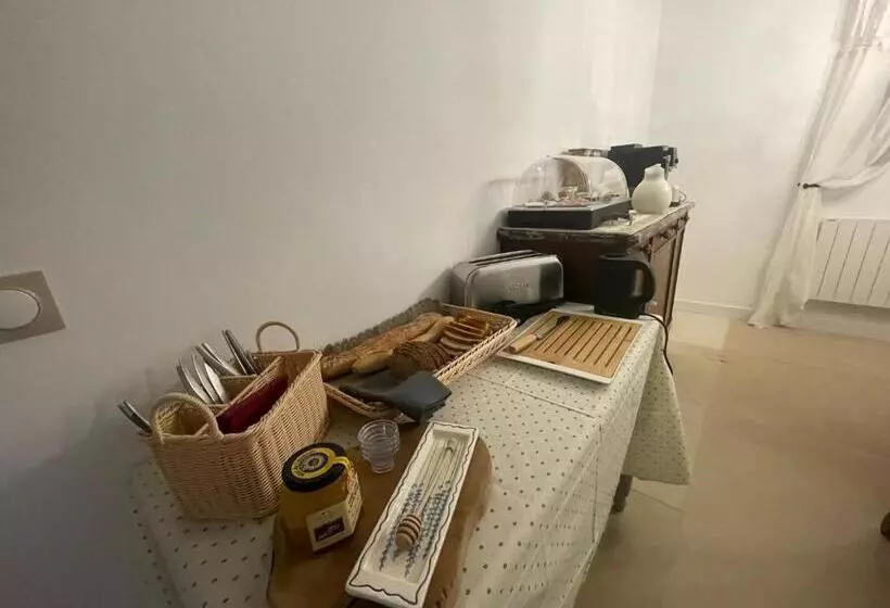 Majatalo Les Mazets Du Pas