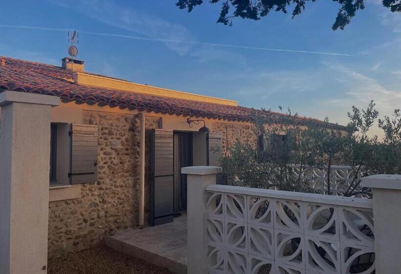 بنسيون Les Mazets Du Pas