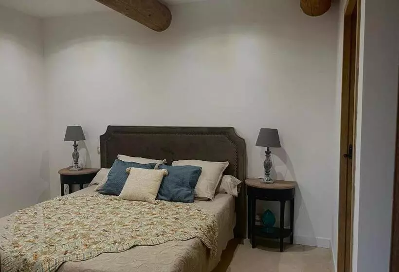 Majatalo Les Mazets Du Pas