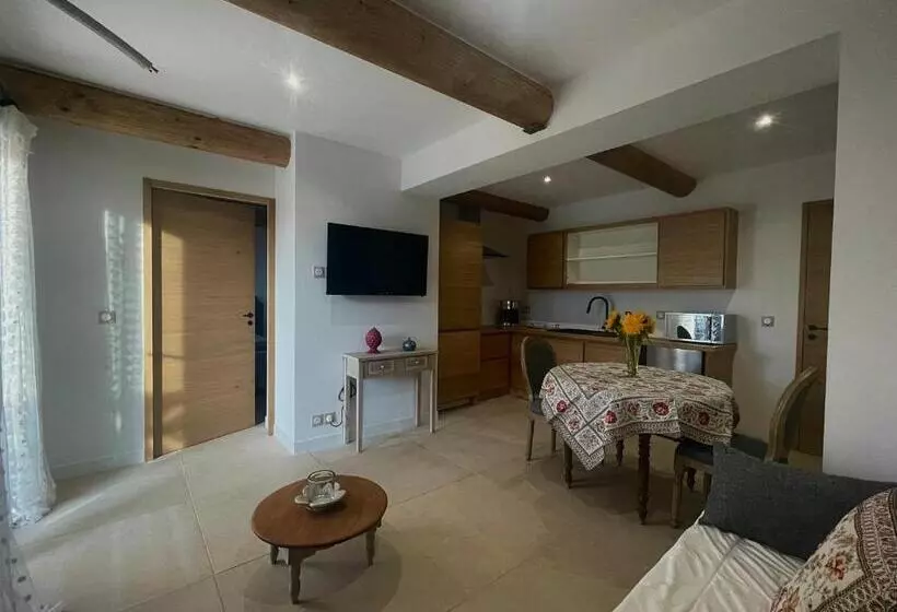 Majatalo Les Mazets Du Pas