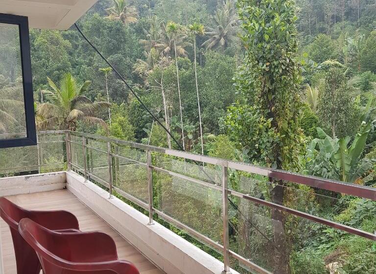 פנסיון Serene Mountains