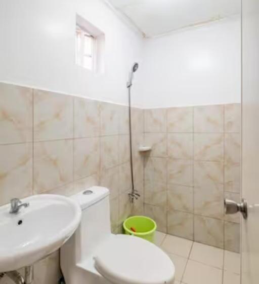 Pensió Smyleinn Camella Jade