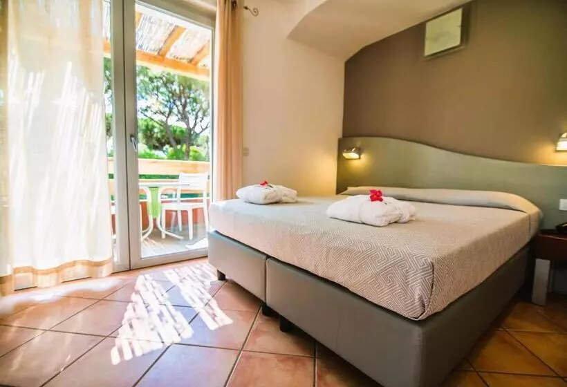 Residence With Private Beach In Albinia, Just 100 Meters From The Sea