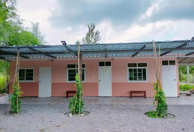 リゾートホテル Bankhu Homestay บ้านคู่โฮมสเตย์