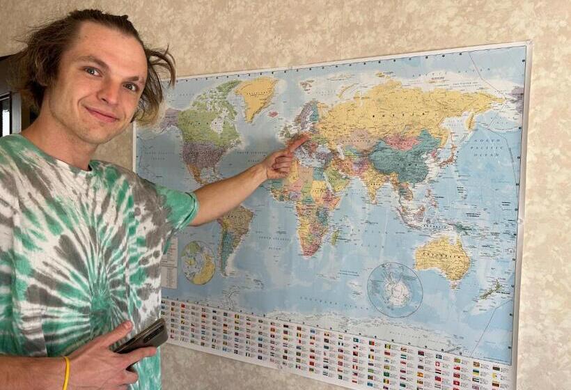 호스텔 Idea House 京都と大阪にアクセス良し 男女共用シェアルーム6人部屋個人ロッカーあり駐車場なし