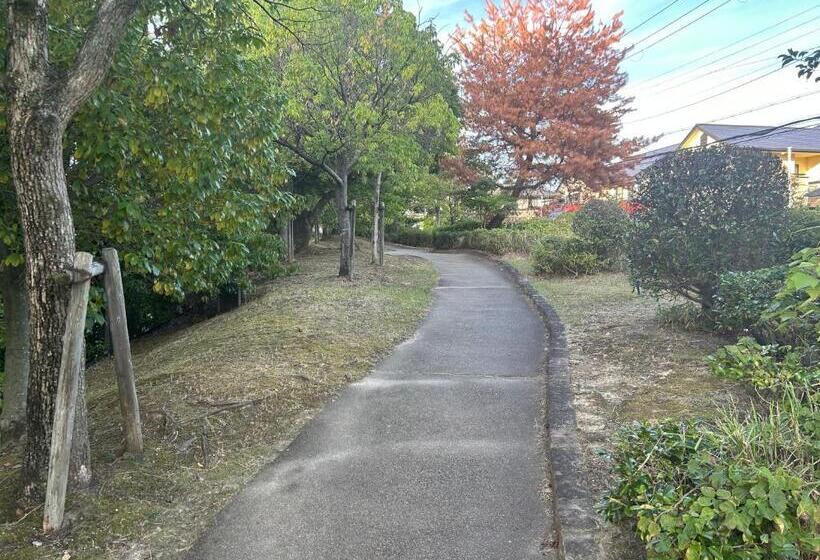 호스텔 Idea House 京都と大阪にアクセス良し 男女共用シェアルーム6人部屋個人ロッカーあり駐車場なし