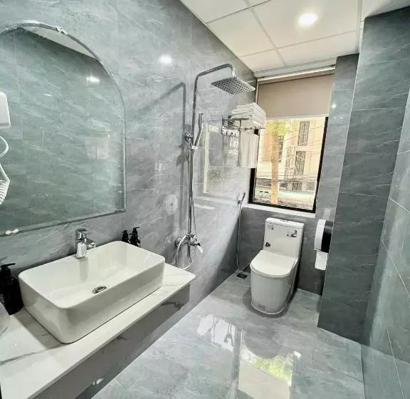 Ban Me Central Hotel 2