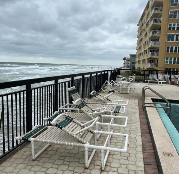 Coastal Condo On The Beach At Ocean Trillium #501