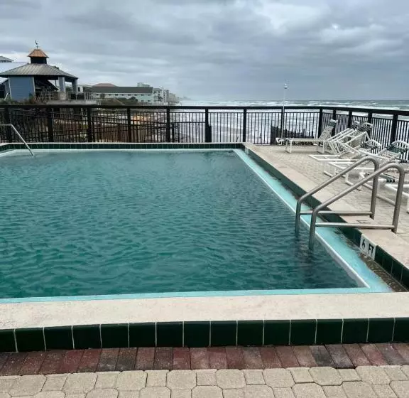 Coastal Condo On The Beach At Ocean Trillium #501