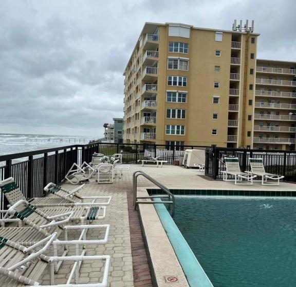 Coastal Condo On The Beach At Ocean Trillium #501