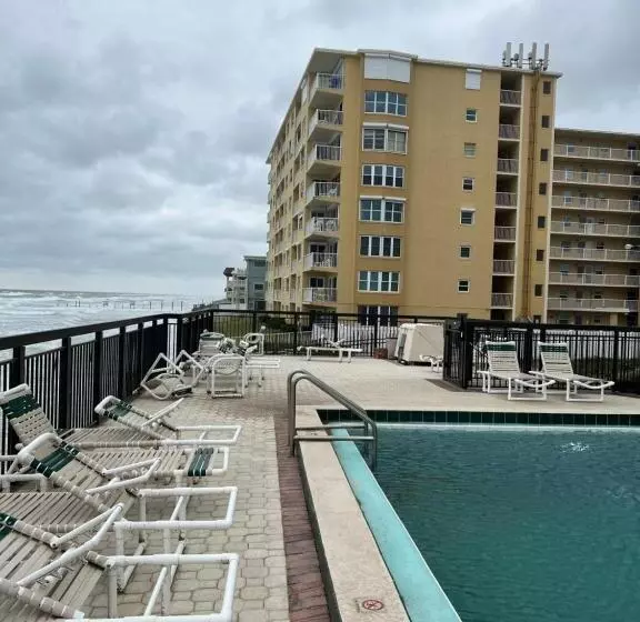 Coastal Condo On The Beach At Ocean Trillium #501
