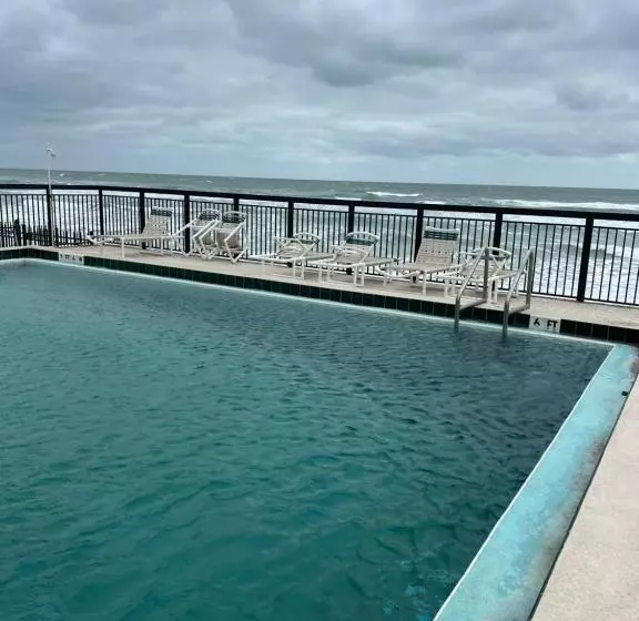 Coastal Condo On The Beach At Ocean Trillium #501