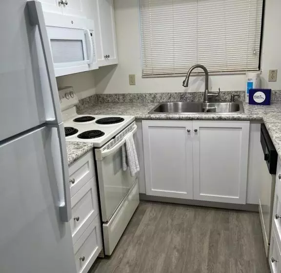 Coastal Condo On The Beach At Ocean Trillium #501