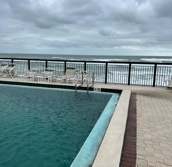 Coastal Condo On The Beach At Ocean Trillium #501