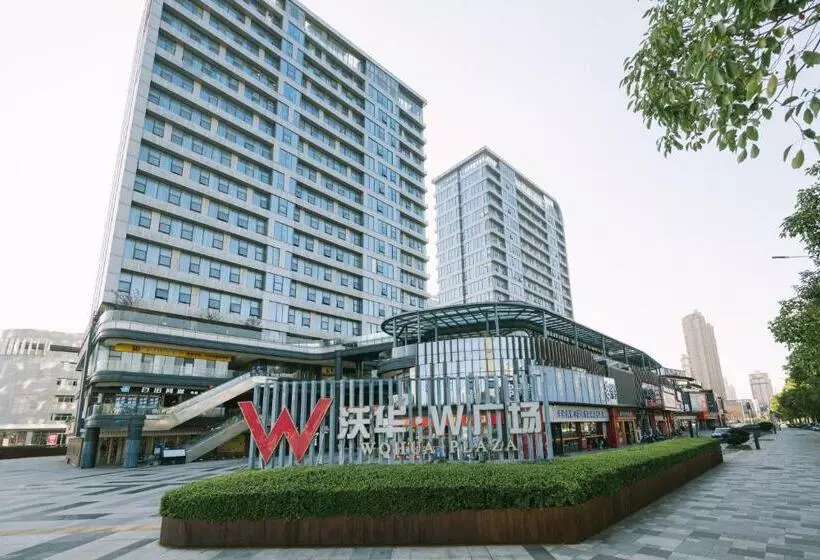 Colour Hotel   Nanchang West Railway Station
