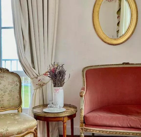 ホテル Château La Bainerie